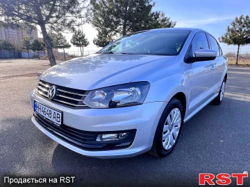 Авто Volkswagen Polo 2017 № 7491577