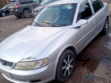 Авто Opel Vectra 1998 № 7493400