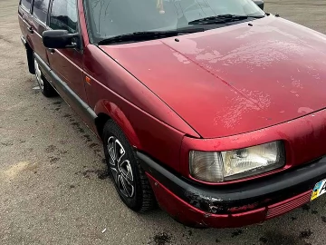 Авто Volkswagen Passat 1992 № 7499110