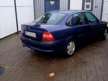 Авто Opel Vectra 1996 № 7500154