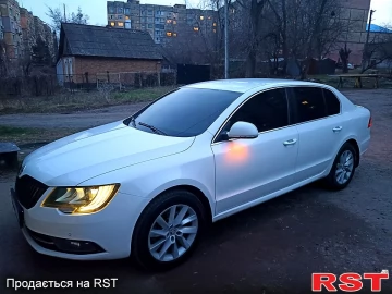 Авто Skoda Superb 2014 № 7502054