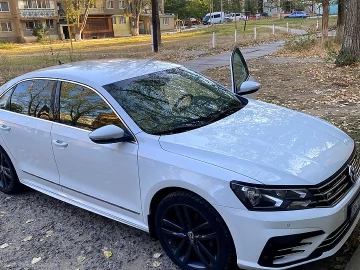 Авто Volkswagen Passat 2017 № 7509054