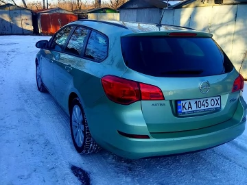 Авто Opel Astra 2011 № 7509136