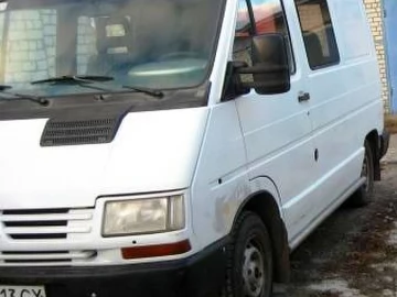 Авто Renault Trafic 2000 № 7513061