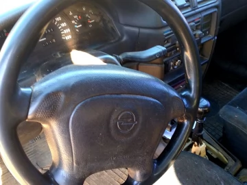Авто Opel Vectra 1995 № 7514018
