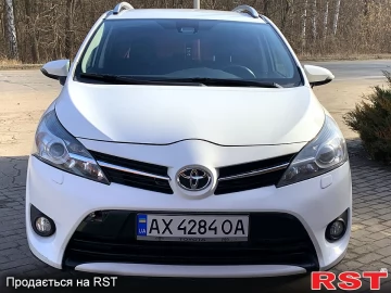 Авто Toyota Verso 2016 № 7518918