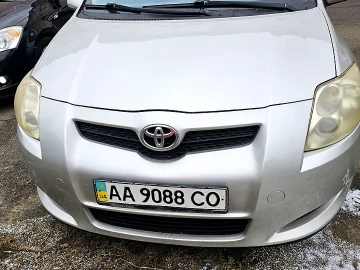 Авто Toyota Auris 2007 № 7520099