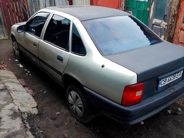 Авто Opel Vectra 1992 № 7520641