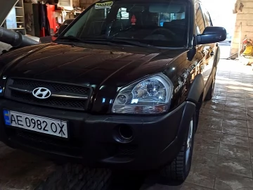 Авто Hyundai Tucson 2005 № 7522191