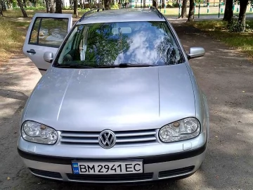 Авто Volkswagen Golf 2000 № 7522564