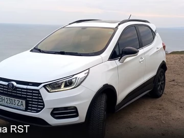 Авто BYD Yuan 2018 № 7524451