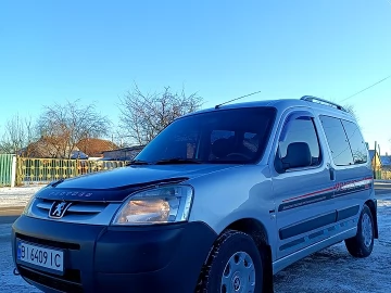 Авто Peugeot Partner 2010 № 7530623