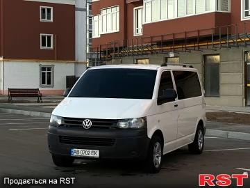 Авто Volkswagen Transporter 2010 № 7531049
