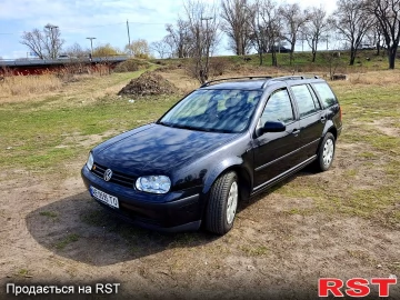 Авто Volkswagen Golf 2000 № 7532733