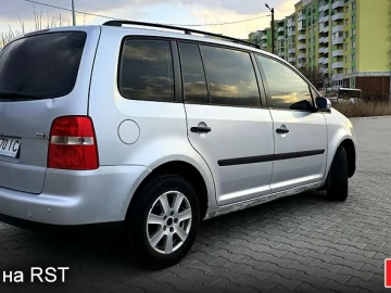 Авто Volkswagen Touran 2003 № 7533372