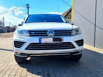 Авто Volkswagen Touareg 2015 № 7542216