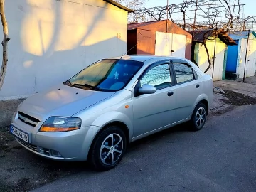 Авто Chevrolet Aveo 2005 № 7546299