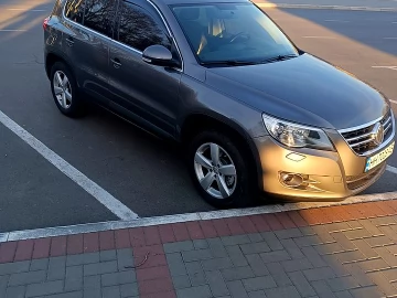Авто Volkswagen Tiguan 2010 № 7546607