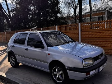 Авто Volkswagen Golf 1998 № 7558387