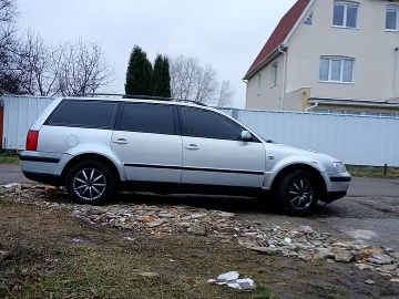 Авто Volkswagen Passat 1998 № 7561479