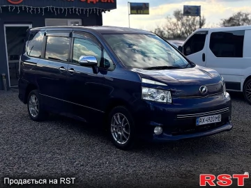Авто Toyota Voxy 2009 № 7564696