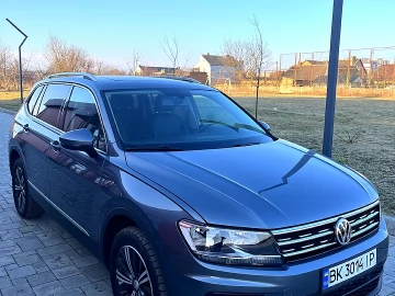 Авто Volkswagen Tiguan 2017 № 7565100