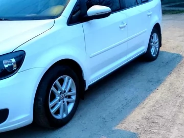 Авто Volkswagen Touran 2011 № 7565509