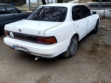 Авто Toyota Camry 1994 № 7565777
