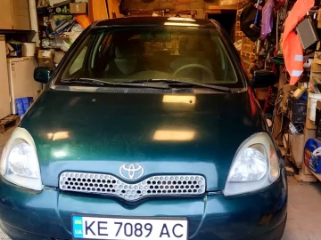 Авто Toyota Yaris 1999 № 7566842
