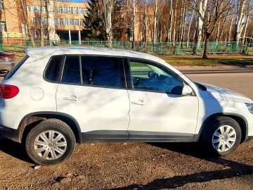 Авто Volkswagen Tiguan 2015 № 7566995