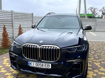 Авто BMW X7 2022 № 7567125