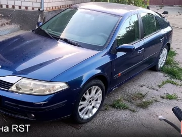 Авто Renault Laguna 2000 № 7567671