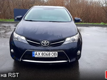 Авто Toyota Auris 2013 № 7567785