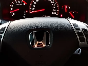 Авто Honda Accord 2003 № 7568033