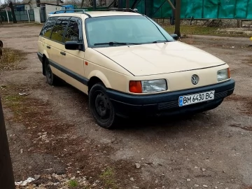 Авто Volkswagen Passat 1992 № 7568344