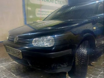 Авто Volkswagen Golf 2000 № 7568764