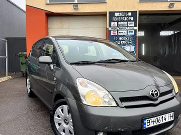 Авто Toyota Corollaverso 2005 № 7569138