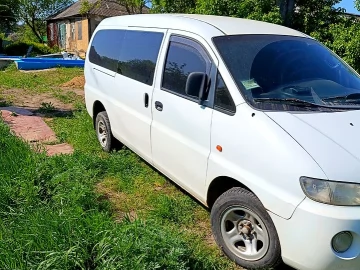 Авто Hyundai H200 1998 № 7569493