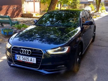Авто Audi A4 2013 № 7569534