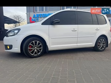 Авто Volkswagen Touran 2011 № 7569735