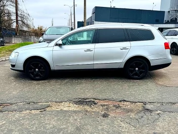 Авто Volkswagen Passat 2010 № 7570149