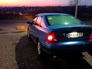 Авто Ford Focus 2000 № 7570838