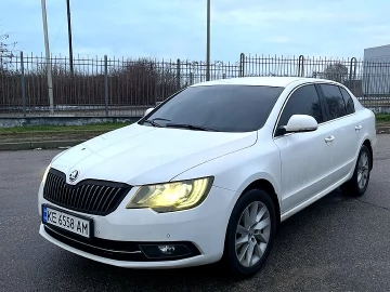 Авто Skoda Superb 2013 № 7573971