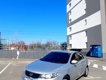 Авто KIA Cerato 2010 № 7574582