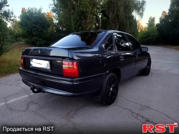 Авто Opel Vectra 1993 № 7576100