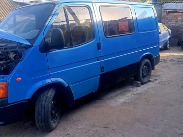 Авто Ford Transit 2000 № 7638617