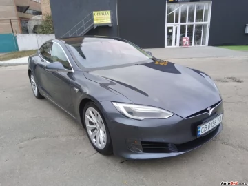 Авто Tesla Model S 75D Dual Motor 328 К С 2017 № 7506327