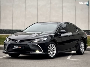 Авто Toyota Camry 2023 № 7023604