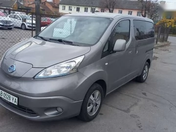 Авто Nissan E-Nv200 2015 № 7098421