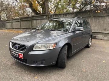 Авто Volvo V50 2008 № 7103503